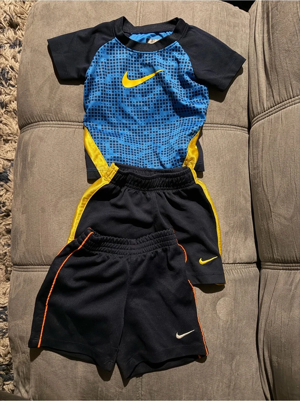 Nike boys set